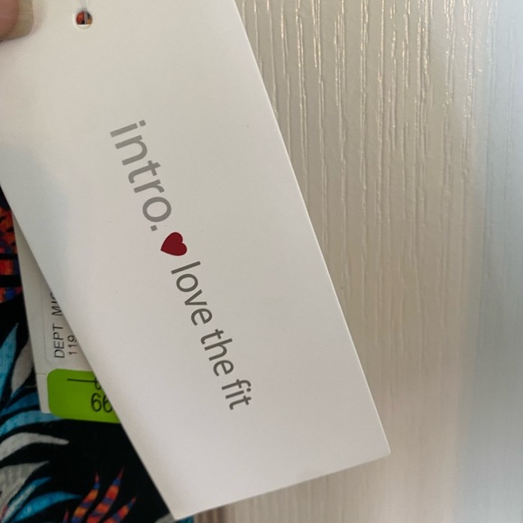 Intro.Love the Fit Capri Leggings size-2XL - Picture 4 of 8